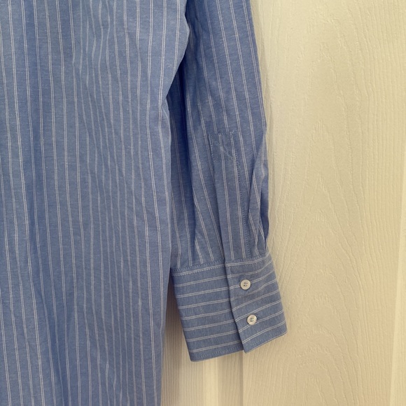 NWT ZARA LAPEL COLLAR SHIRT WITH V-NECK AND LONG SLEEVES. FRONT BUTTON CLOSURE. - Picture 5 of 8